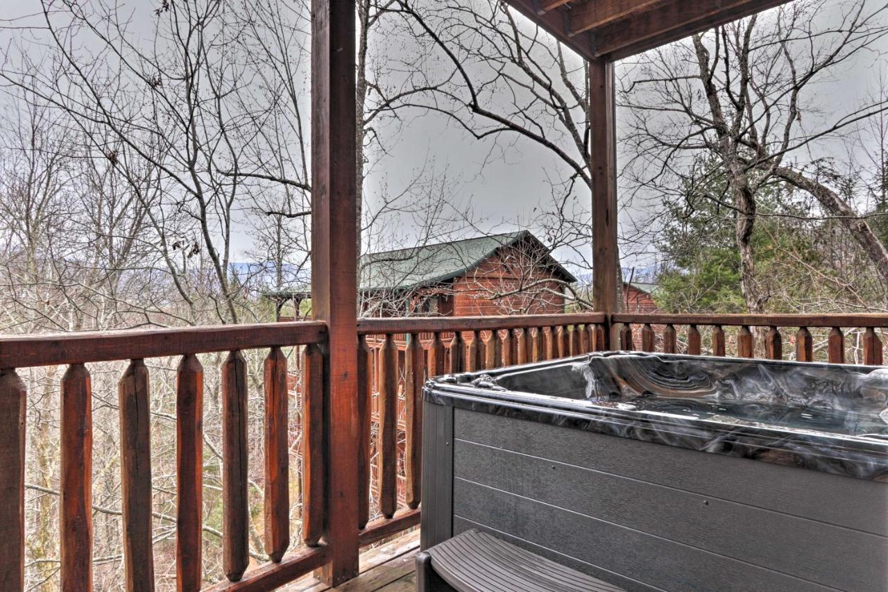 Cabin With Pool Access About 3 Mi To Downtown Gatlinburg Exteriör bild
