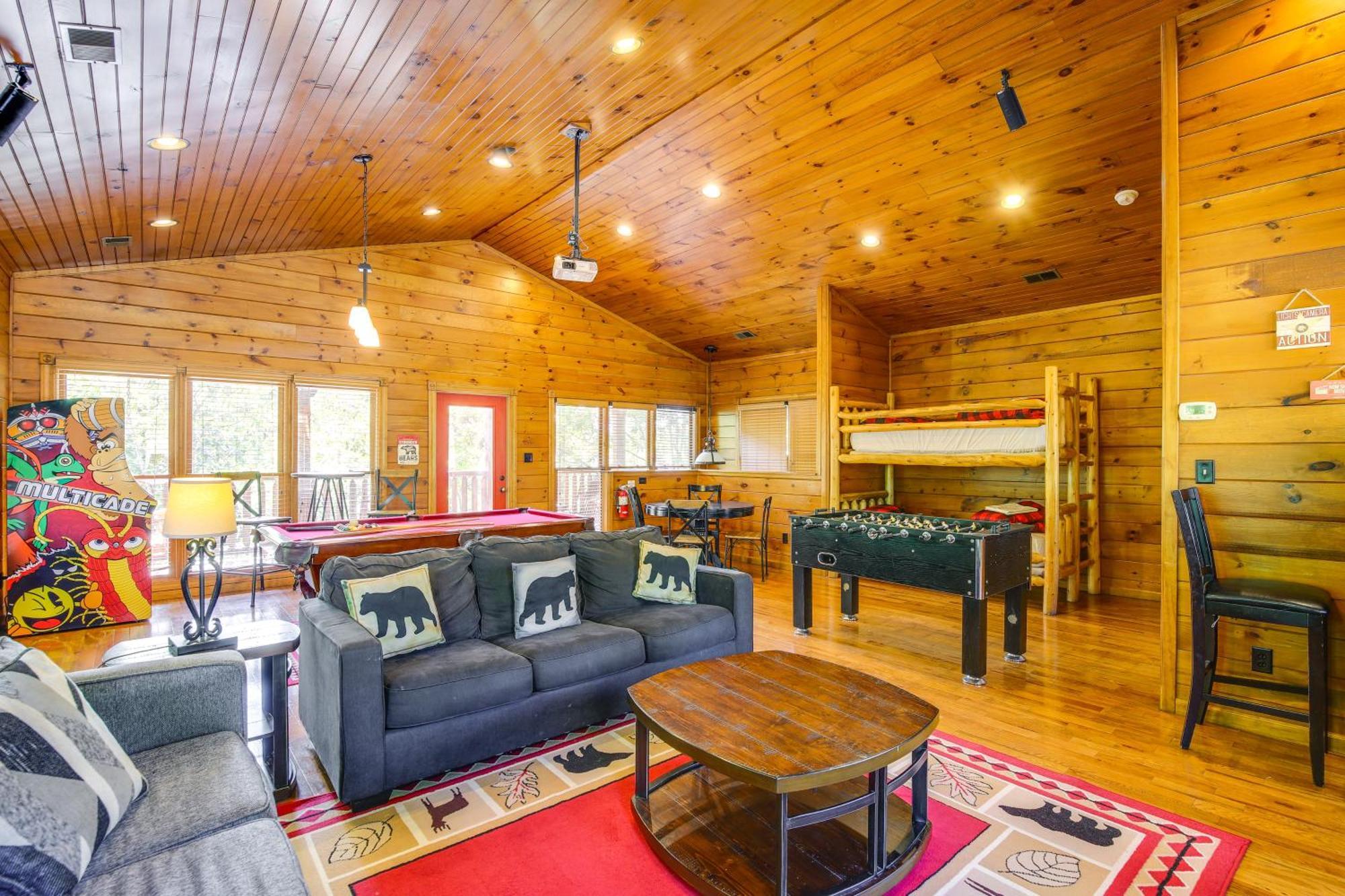 Cabin With Pool Access About 3 Mi To Downtown Gatlinburg Exteriör bild