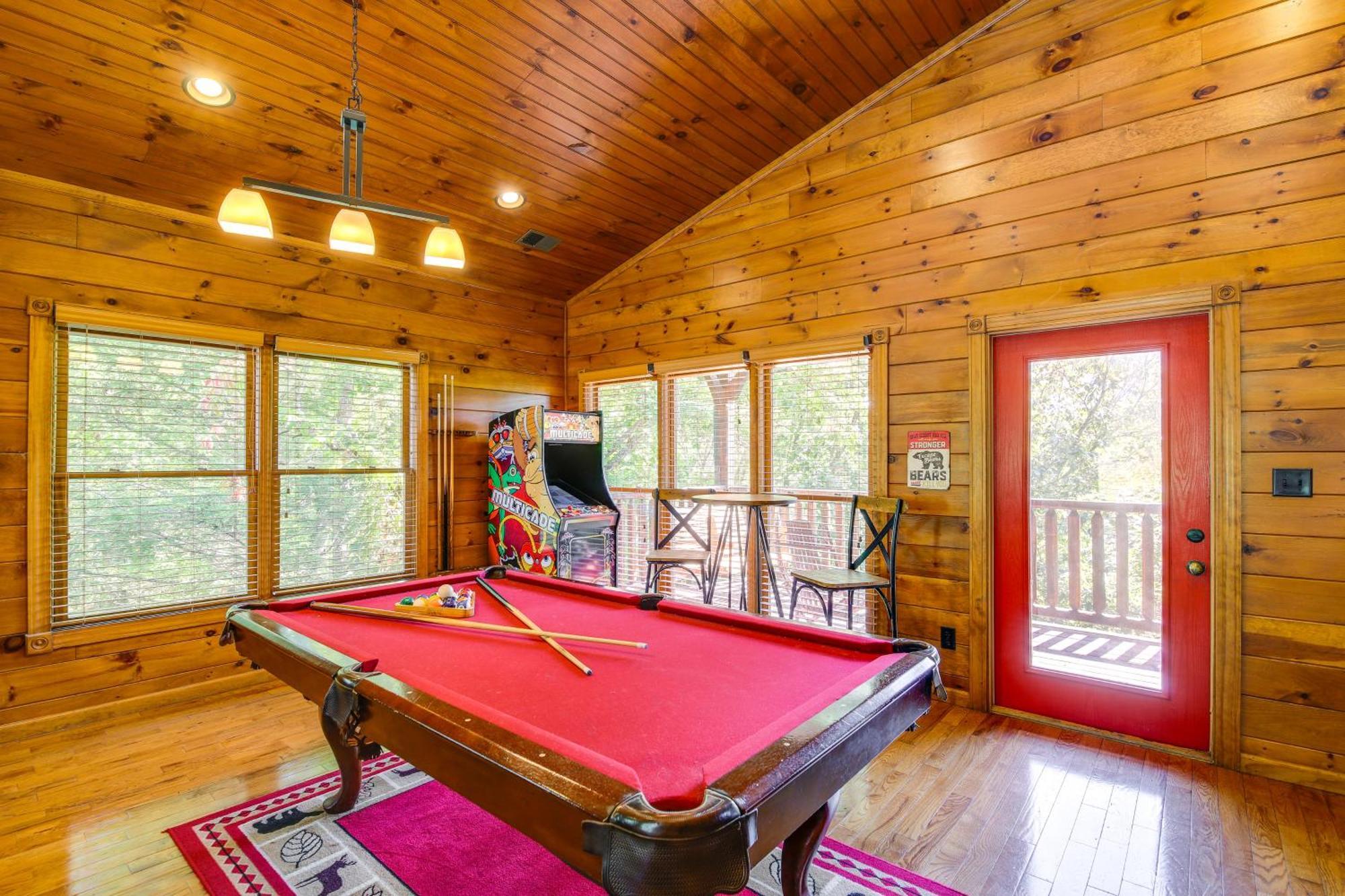 Cabin With Pool Access About 3 Mi To Downtown Gatlinburg Exteriör bild