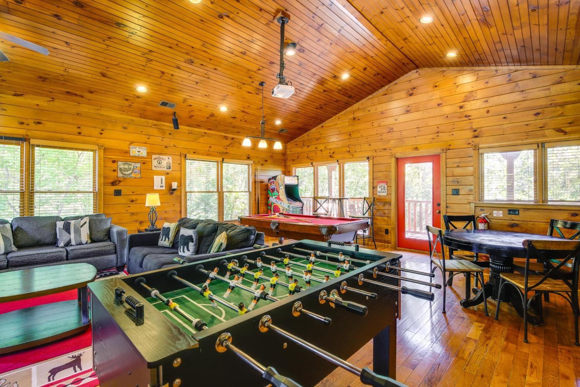 Cabin With Pool Access About 3 Mi To Downtown Gatlinburg Exteriör bild