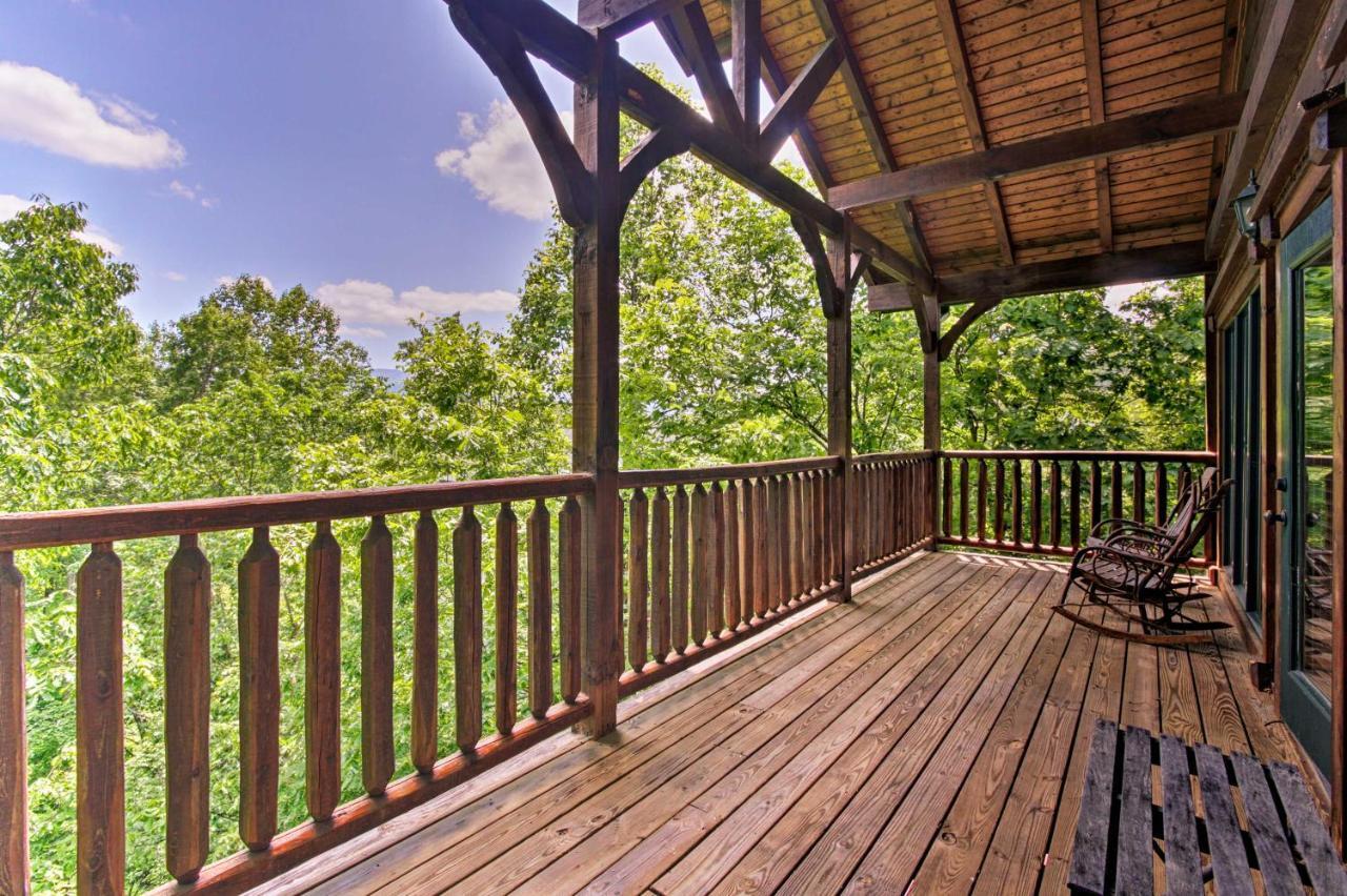 Cabin With Pool Access About 3 Mi To Downtown Gatlinburg Exteriör bild