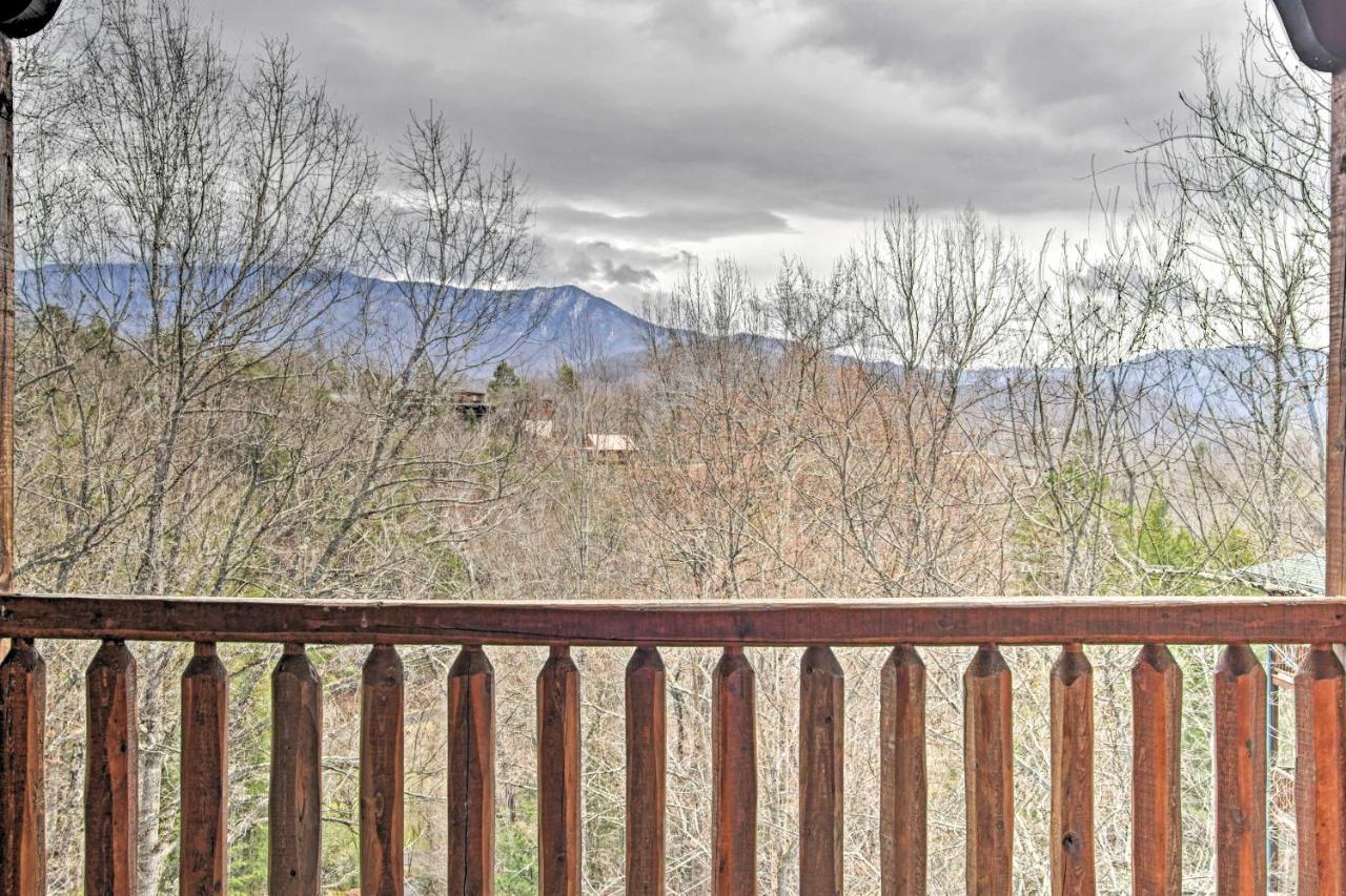 Cabin With Pool Access About 3 Mi To Downtown Gatlinburg Exteriör bild